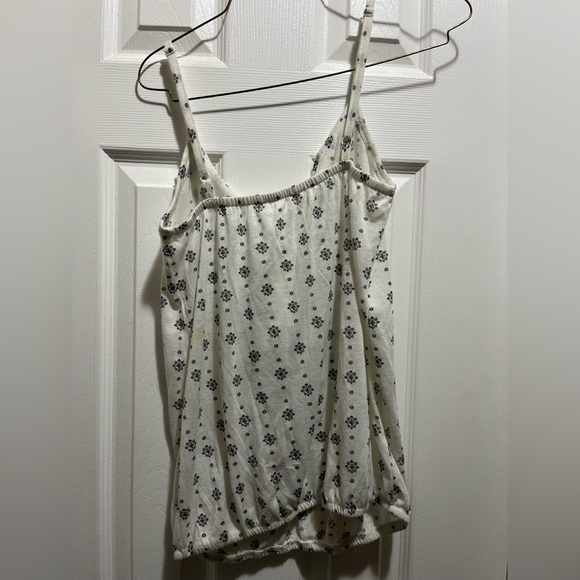 Variety of womens tops - Picture 2 of 14